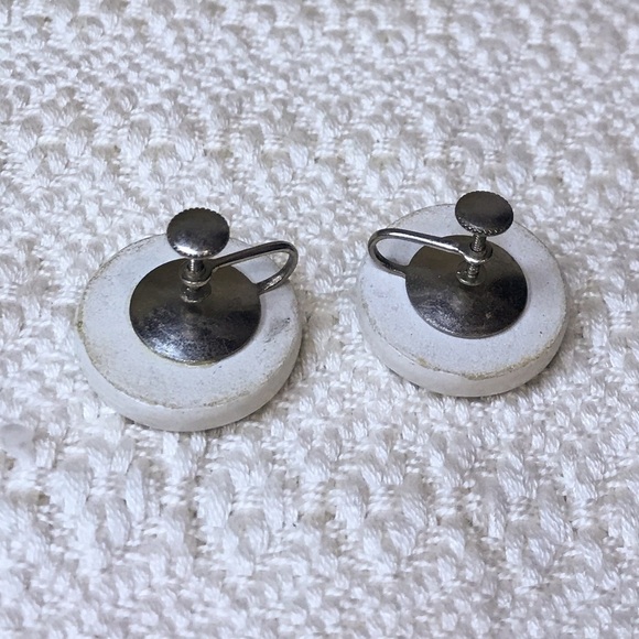 Vintage Enamel Coated Ceramic Initial S Screw-On Earrings - Picture 6 of 8